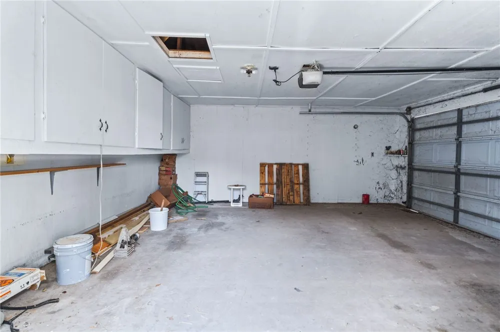 300 Hackberry Street Sinton, TX 78387