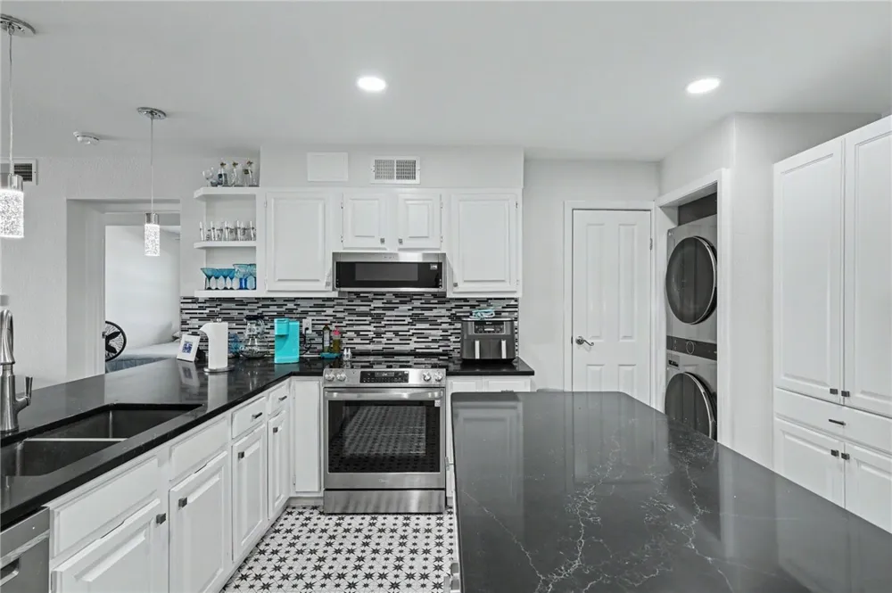 5973 State Highway 361 #436 Port Aransas, TX 78373