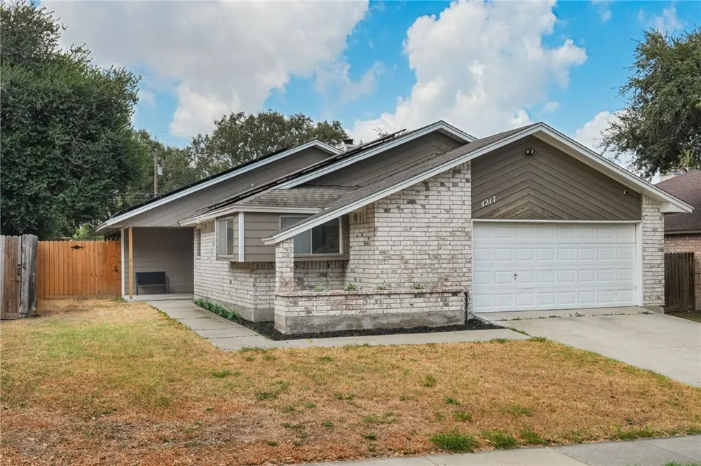 4217 Big Cyprus Corpus Christi, TX 78410