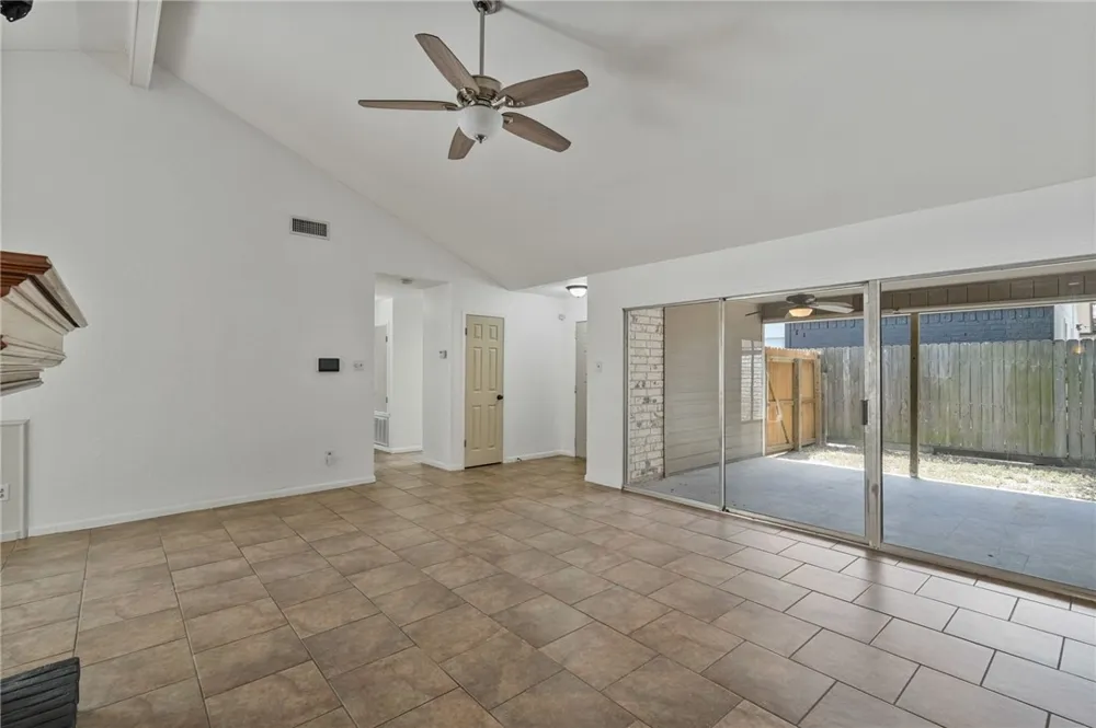 4217 Big Cyprus Corpus Christi, TX 78410