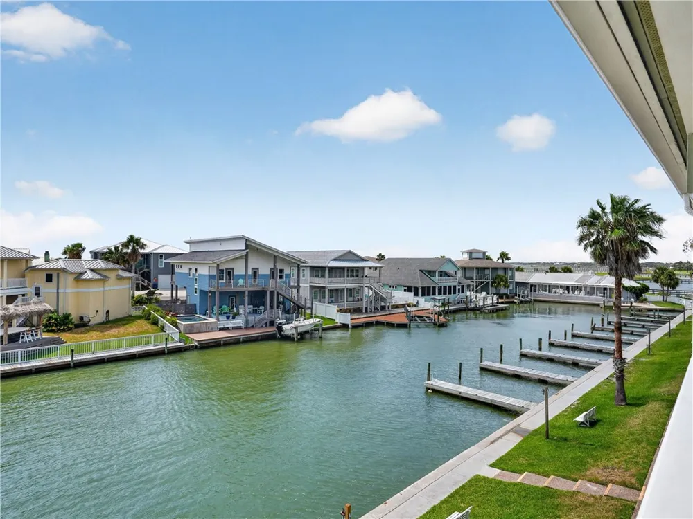 2290 Fulton Beach Rd. #318 Rockport, TX 78382