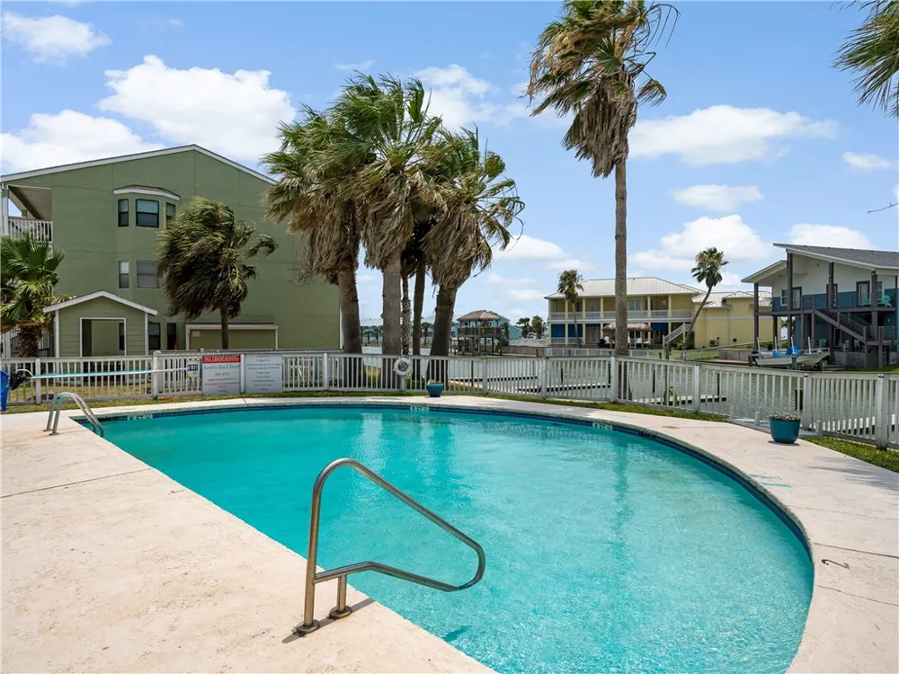 2290 Fulton Beach Rd. #318 Rockport, TX 78382