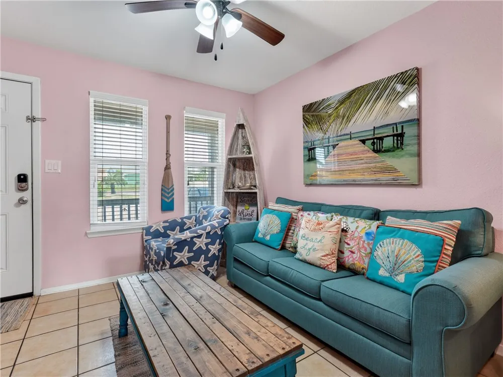2290 N. Fulton Beach Rd #113 Rockport, TX 78382