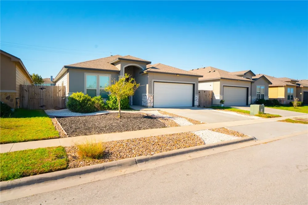 7521 Diamond Drive Corpus Christi, TX 78414