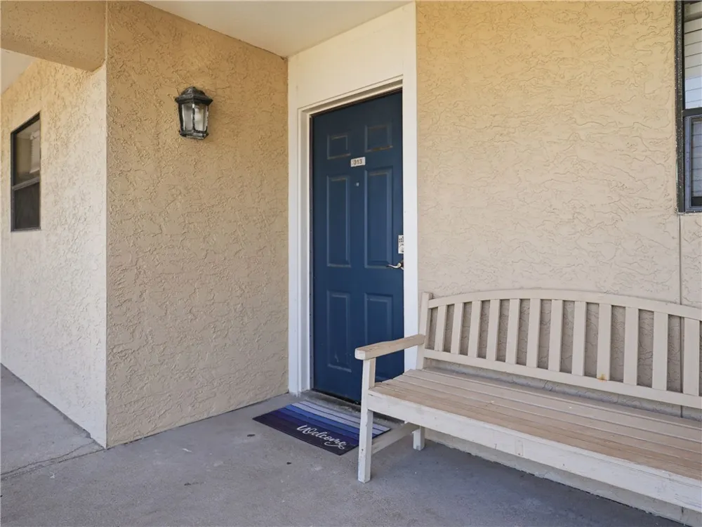 1021 S Water Street #313 Rockport, TX 78382