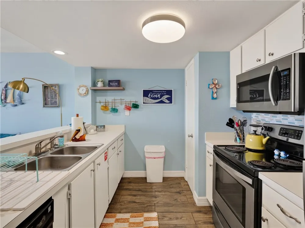 1021 S Water Street #313 Rockport, TX 78382