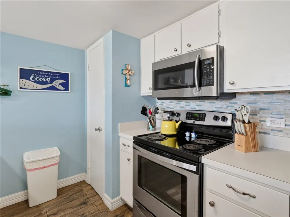 1021 S Water Street #313 Rockport, TX 78382