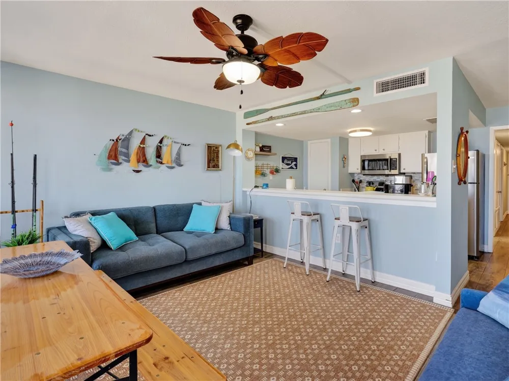 1021 S Water Street #313 Rockport, TX 78382