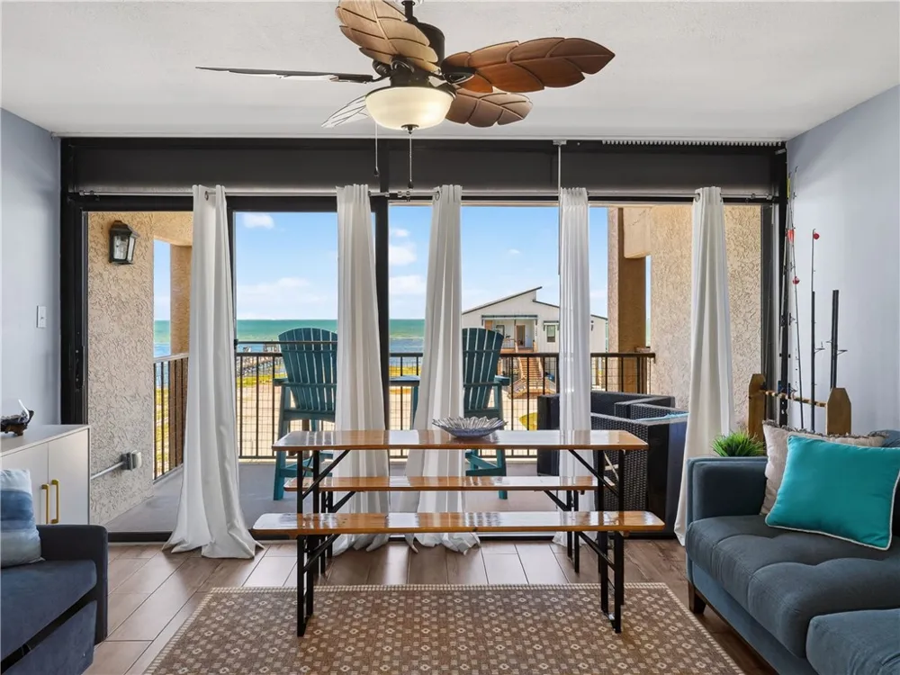 1021 S Water Street #313 Rockport, TX 78382