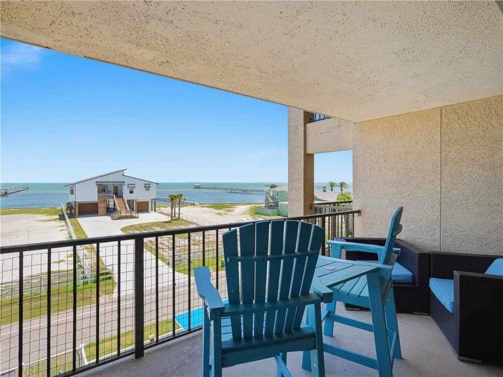 1021 S Water Street #313 Rockport, TX 78382