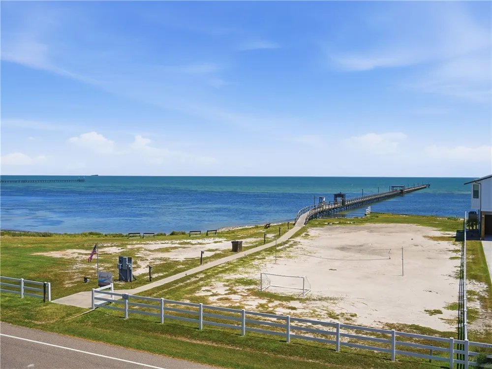 1021 S Water Street #313 Rockport, TX 78382