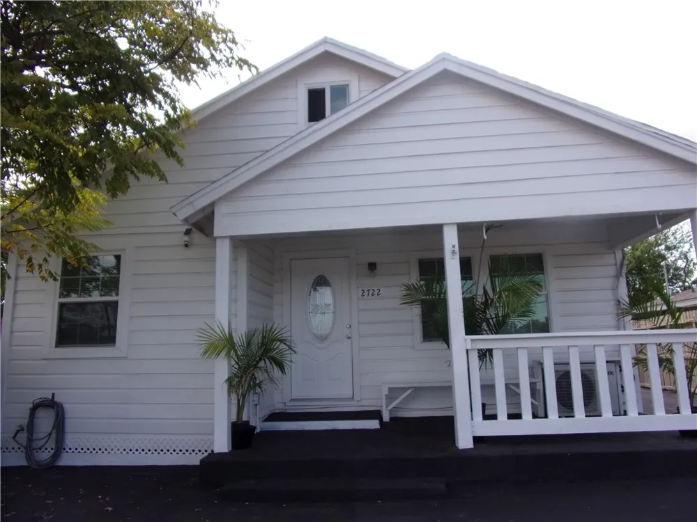 2722 Greenwood Drive Corpus Christi, TX 78405