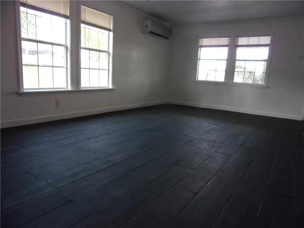 2722 Greenwood Drive Corpus Christi, TX 78405