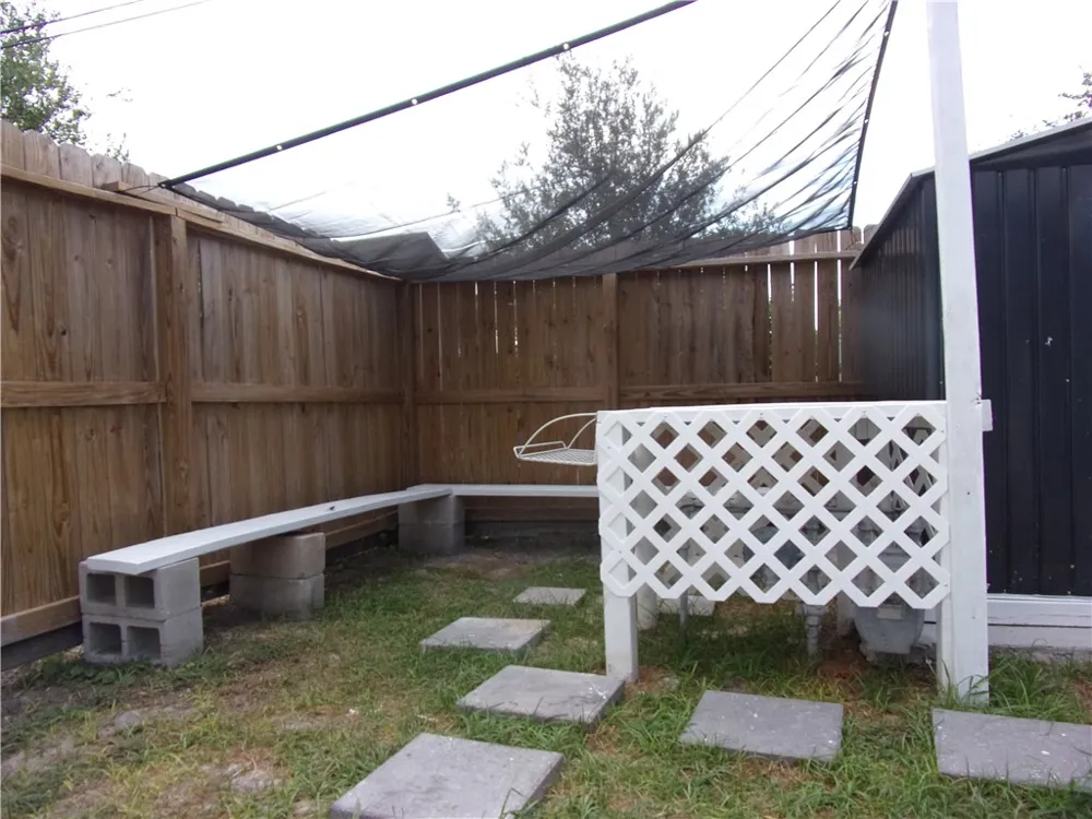 2722 Greenwood Drive Corpus Christi, TX 78405
