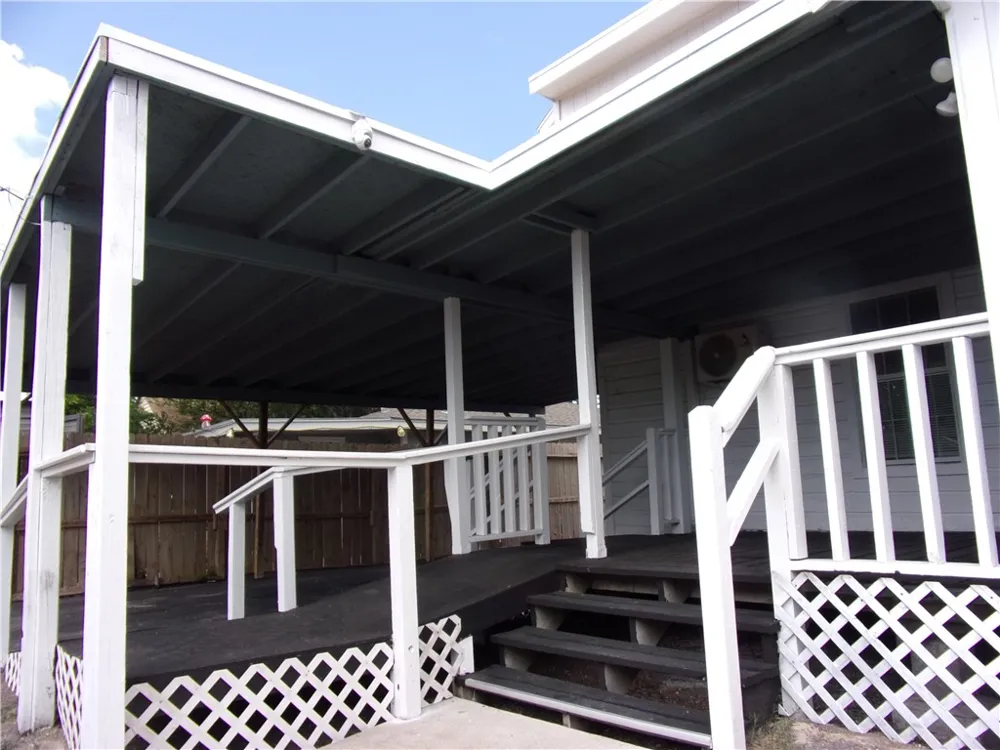 2722 Greenwood Drive Corpus Christi, TX 78405