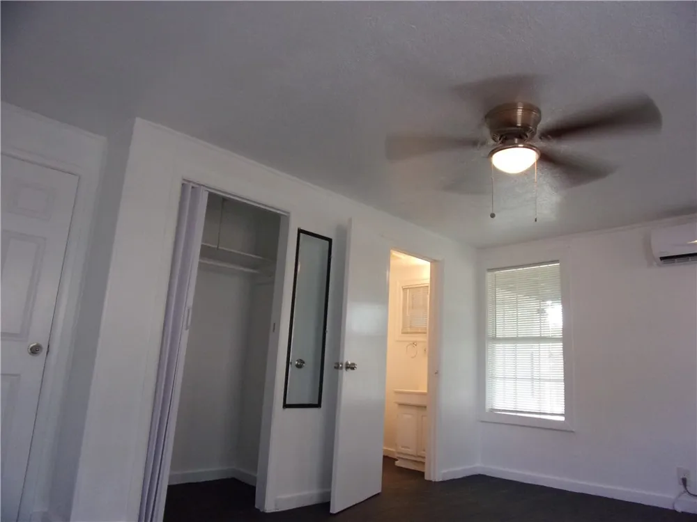 2722 Greenwood Drive Corpus Christi, TX 78405