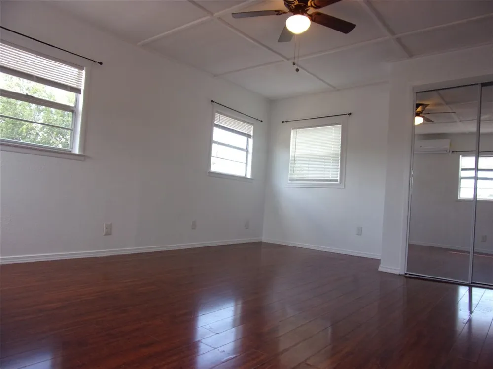 2722 Greenwood Drive Corpus Christi, TX 78405