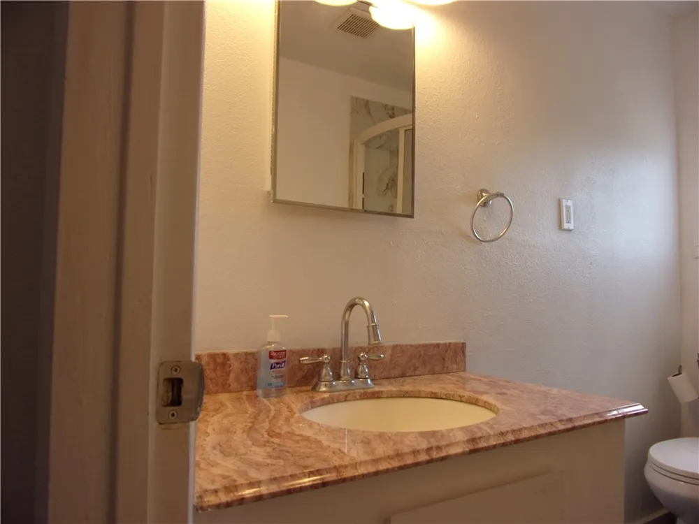 2722 Greenwood Drive Corpus Christi, TX 78405