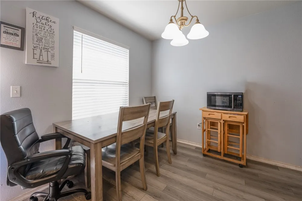 1706 Chisolm Trail Corpus Christi, TX 78410