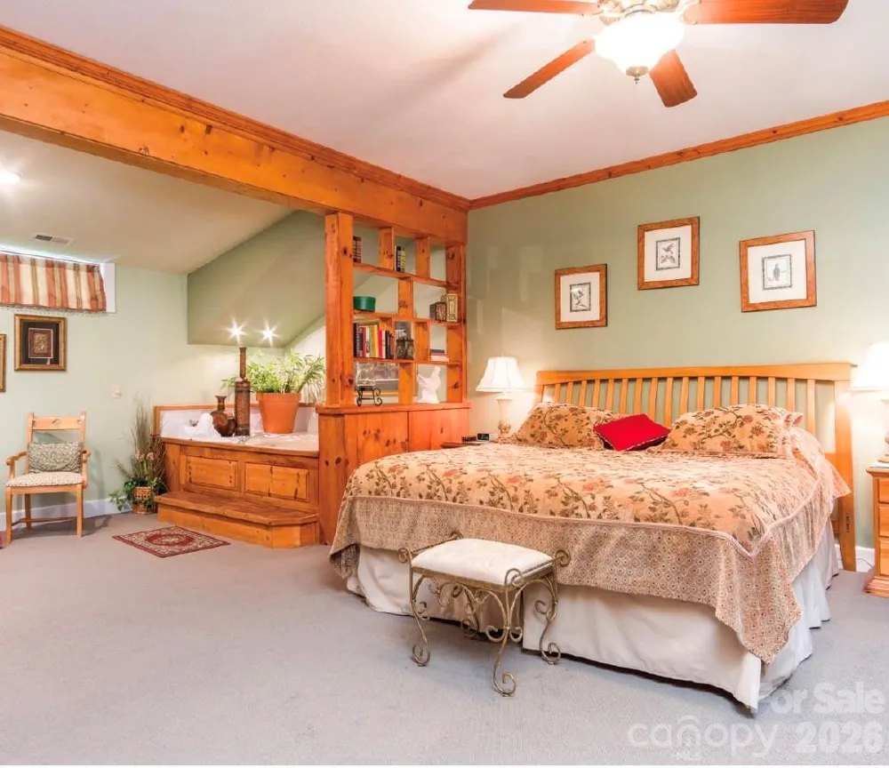 86 Lily Pad Lane Flat Rock, NC 28731