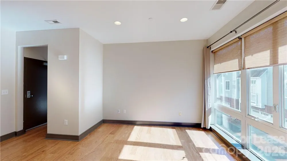 2200 Lyndhurst Avenue #105 Charlotte, NC 28203