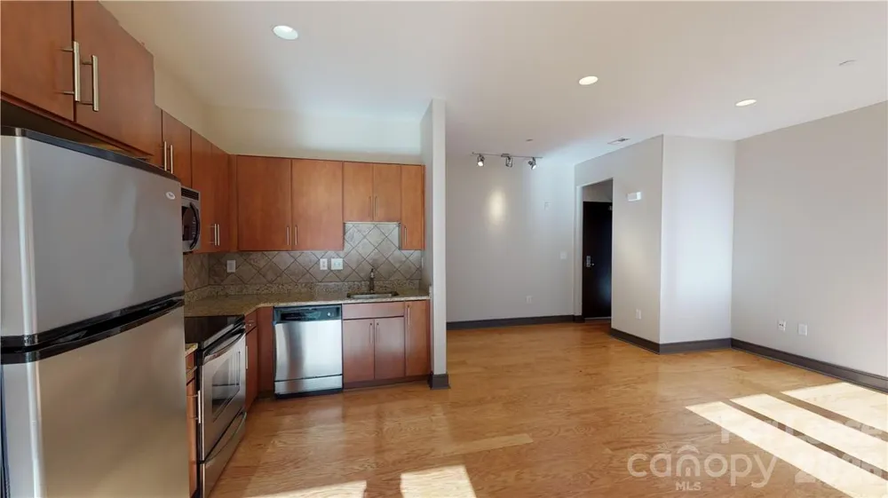 2200 Lyndhurst Avenue #105 Charlotte, NC 28203