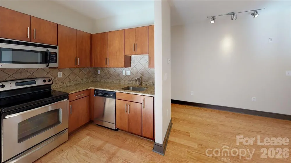 2200 Lyndhurst Avenue #105 Charlotte, NC 28203