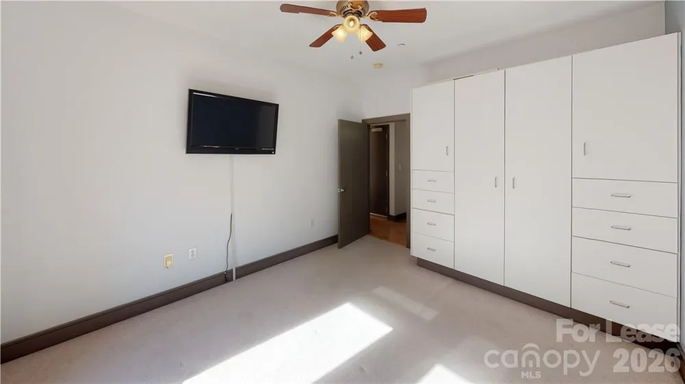 2200 Lyndhurst Avenue #105 Charlotte, NC 28203