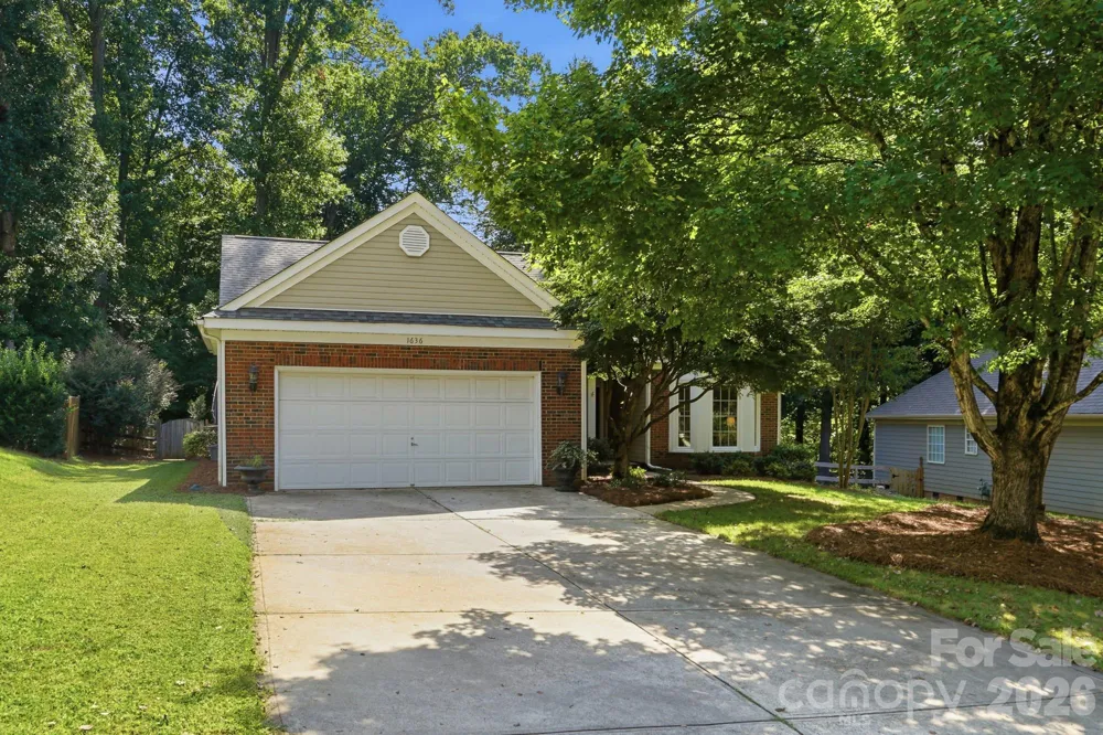 1636 Heather Glen Road Kannapolis, NC 28081