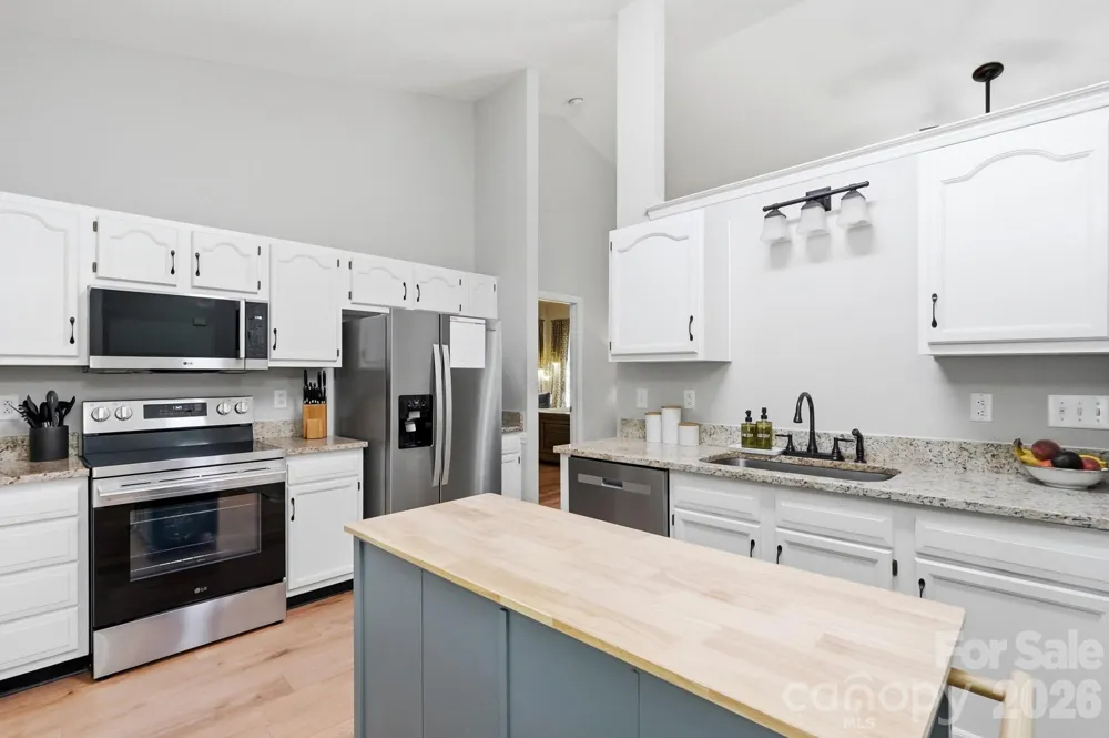1636 Heather Glen Road Kannapolis, NC 28081