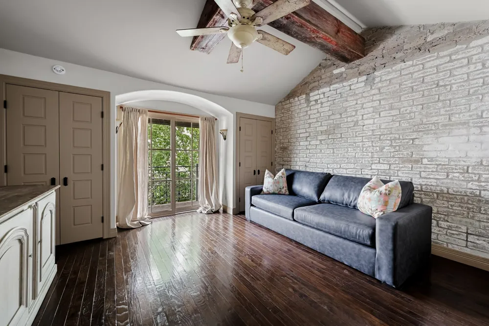 2433 Westlake Drive Austin, TX 78746