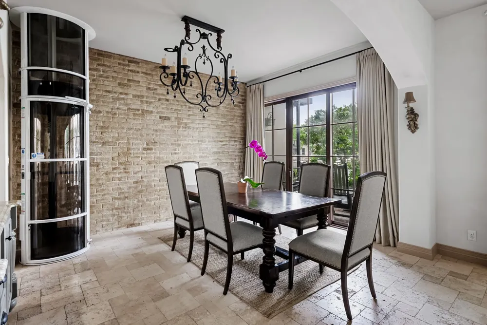 2433 Westlake Drive Austin, TX 78746