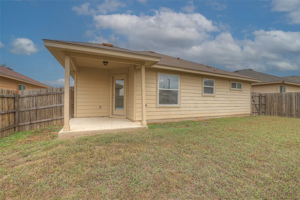 217 Teron Drive San Marcos, TX 78666