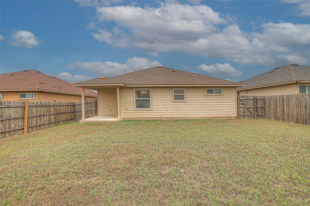 217 Teron Drive San Marcos, TX 78666