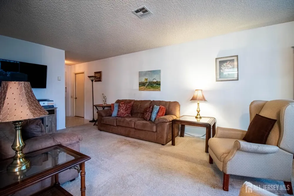 806 Sewell Road #C Monroe, NJ 08831