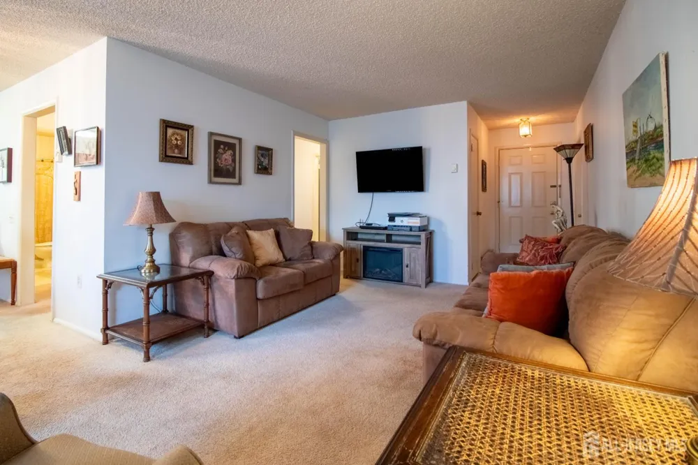 806 Sewell Road #C Monroe, NJ 08831