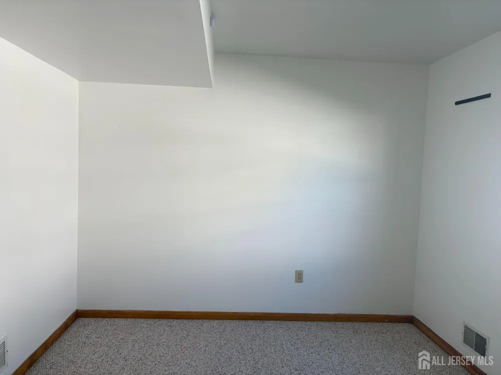 27 Marion Street Port Reading, NJ 07064