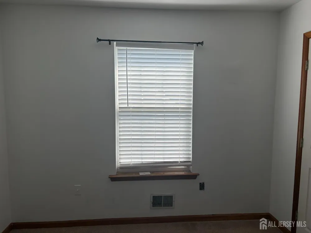 27 Marion Street Port Reading, NJ 07064