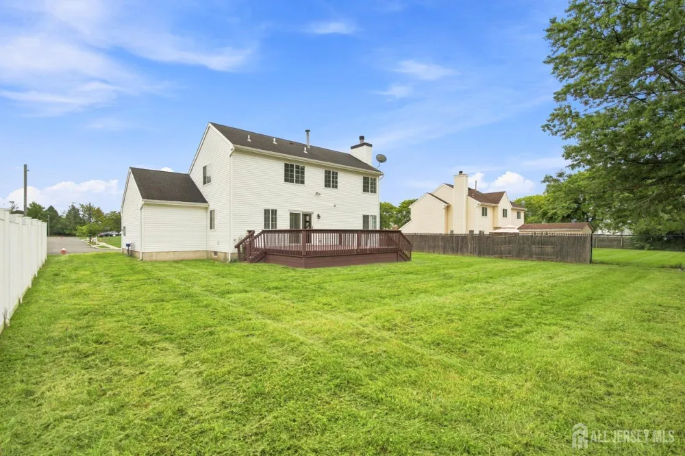 5 Cherrywood Drive Piscataway, NJ 08854
