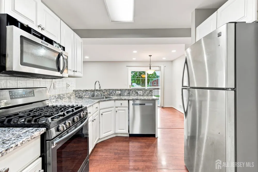 5 Cherrywood Drive Piscataway, NJ 08854