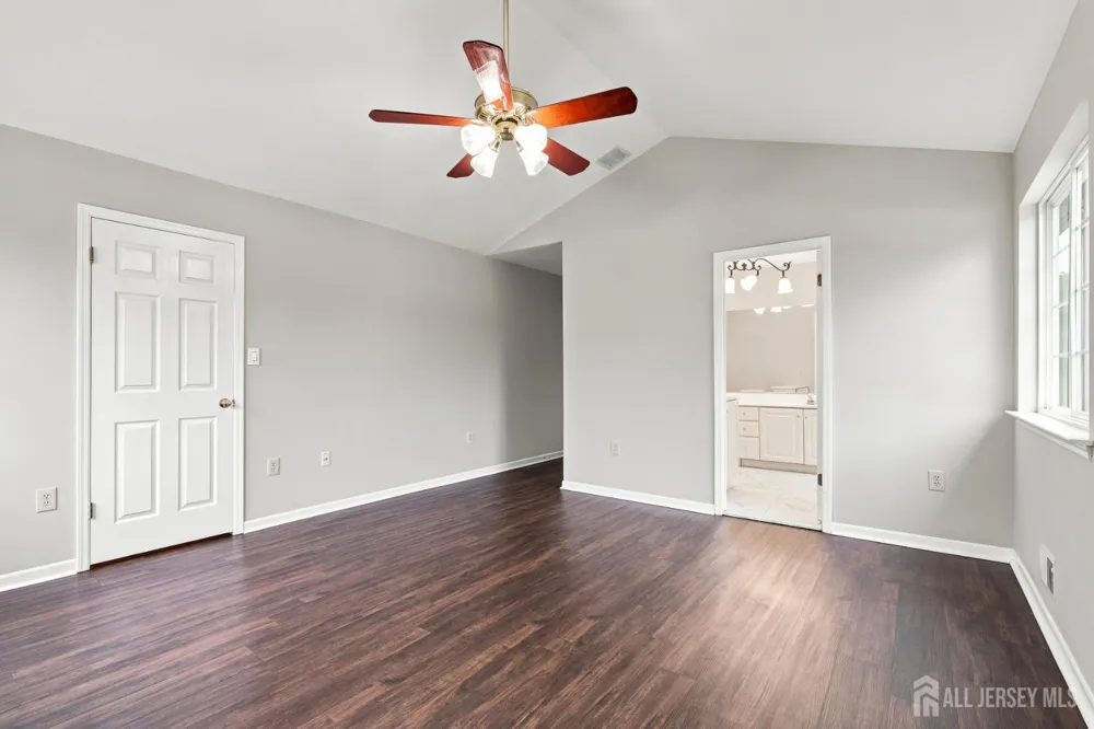 5 Cherrywood Drive Piscataway, NJ 08854
