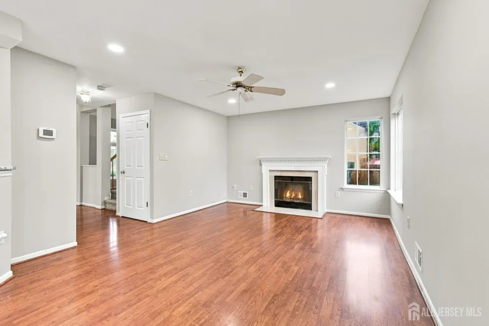 5 Cherrywood Drive Piscataway, NJ 08854