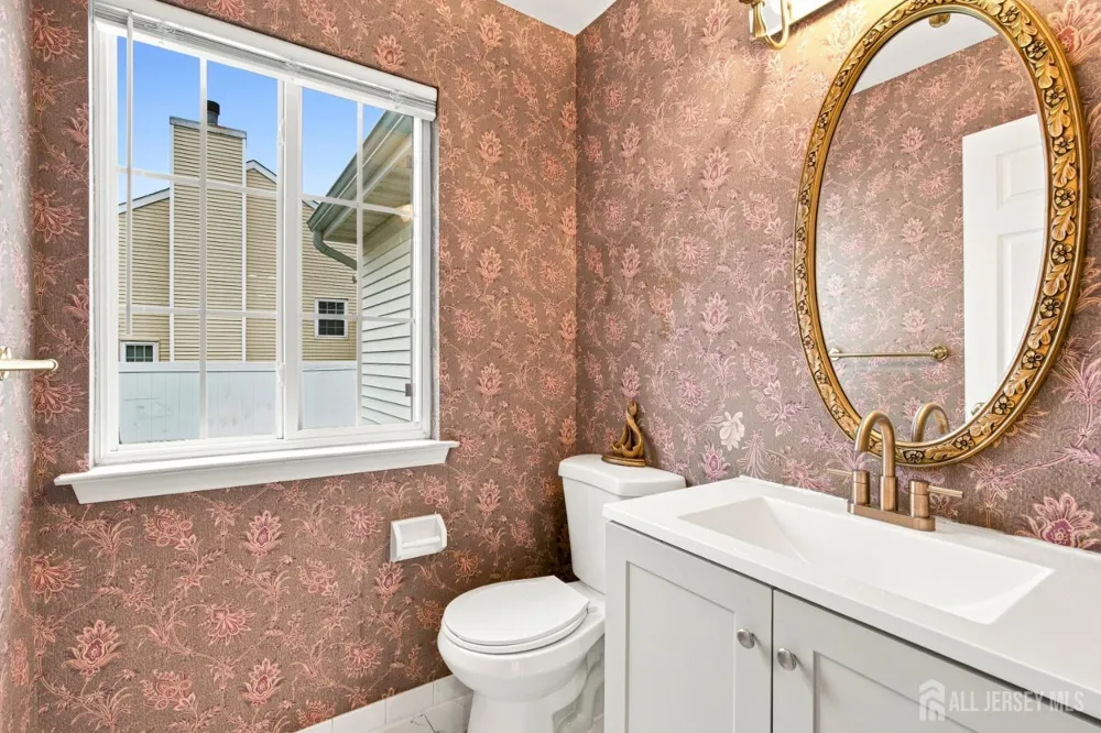 5 Cherrywood Drive Piscataway, NJ 08854
