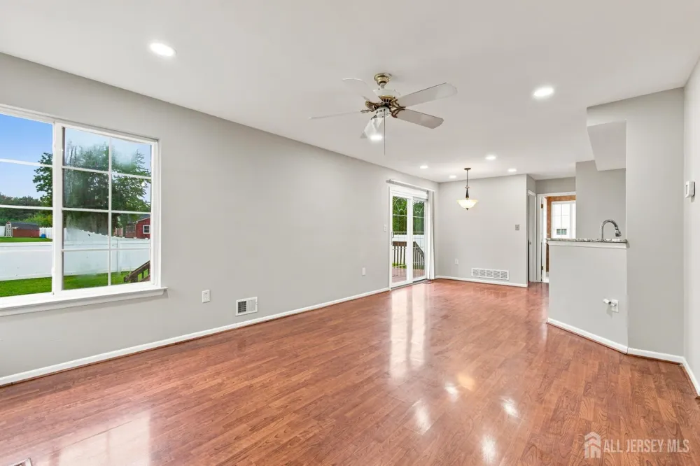5 Cherrywood Drive Piscataway, NJ 08854