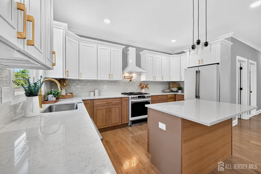49 Victory Place East Brunswick, NJ 08816
