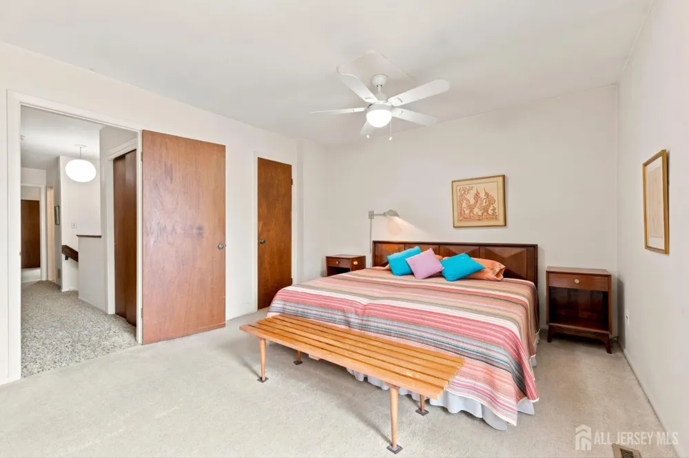 16 Irongate Metuchen, NJ 08840