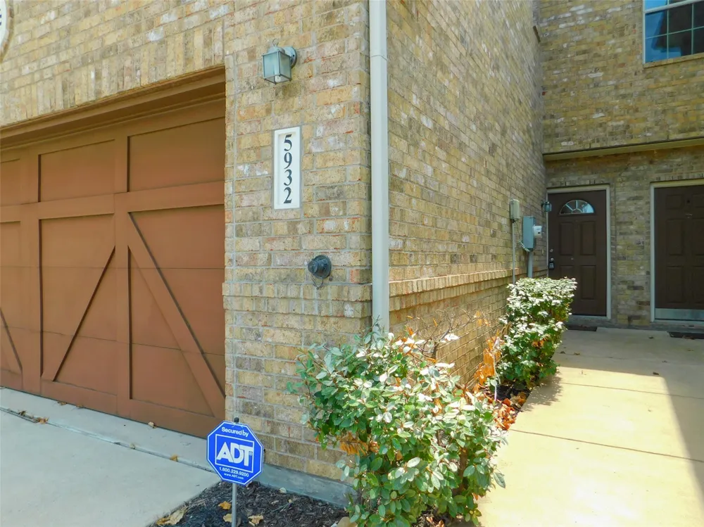 5932 Lost Valley Drive The Colony, TX 75056
