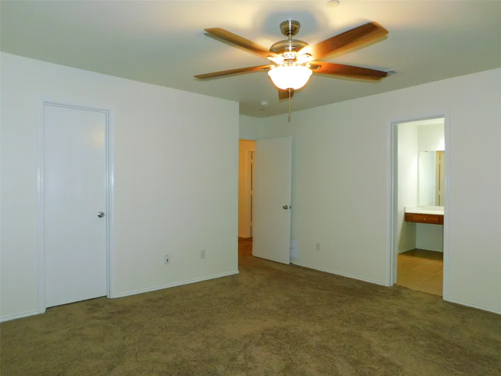5932 Lost Valley Drive The Colony, TX 75056
