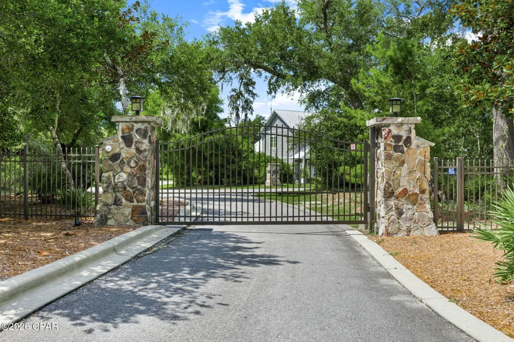 3515 Cottage Cove Lane Panama City, FL 32408