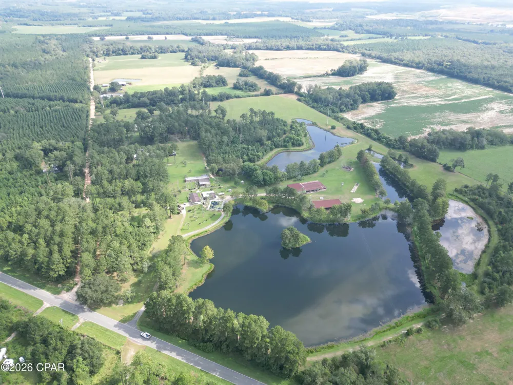 4630 Canary Road Graceville, FL 32440